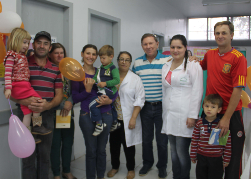 EXECUTIVO ACOMPANHA DIA D DE VACINAÇÃO CONTRA A POLIOMIELITE